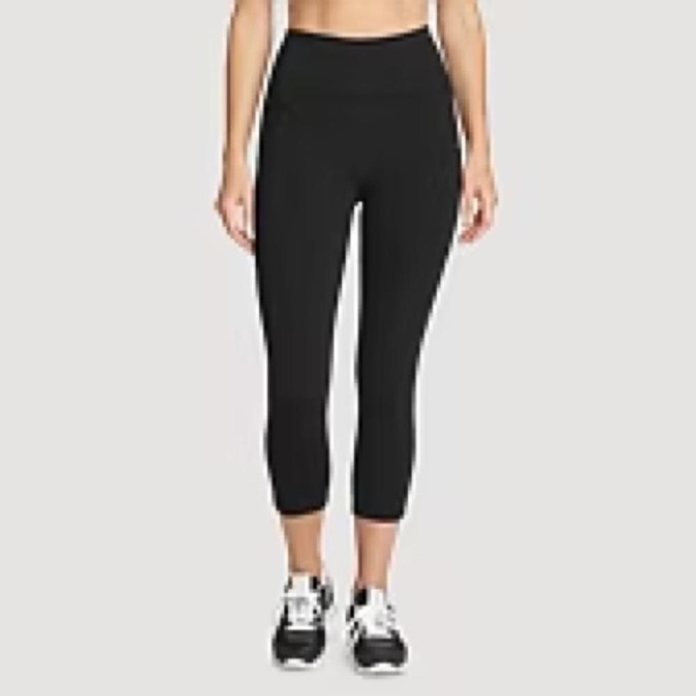Eddie Bauer Traverse Trail High Rise Capris